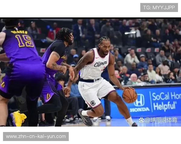 洛杉矶湖人对阵洛杉矶快船：八村塁 压哨三分，替补席沸腾，洛杉矶湖人队视频